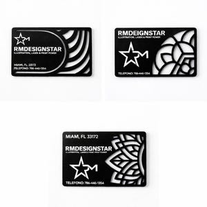 Puede incluir: Tres tarjetas de visita negras con diseños recortados en blanco. Cada tarjeta presenta el texto "RMDESIGNSTAR" e información de contacto. Las tarjetas tienen diferentes patrones geométricos, incluyendo líneas curvas y un diseño de estrella. Las tarjetas son rectangulares.