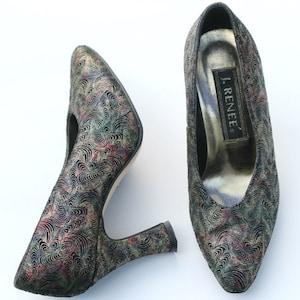 Vintage J. Renee Multi-Colored Suede Classic Dress Heels Pumps Shoes Sz 6