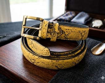 Handgefertigter Gelber Python Print Ledergürtel | Goldene Schnalle im Western-Stil