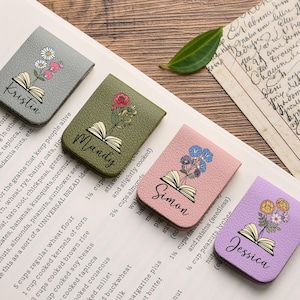 Custom Leather Birth Flower Bookmark, Name Bookmark with Birth Flower,Personalized Magnetic Bookmark,Book Lover Birthday Gift,Book Accessory