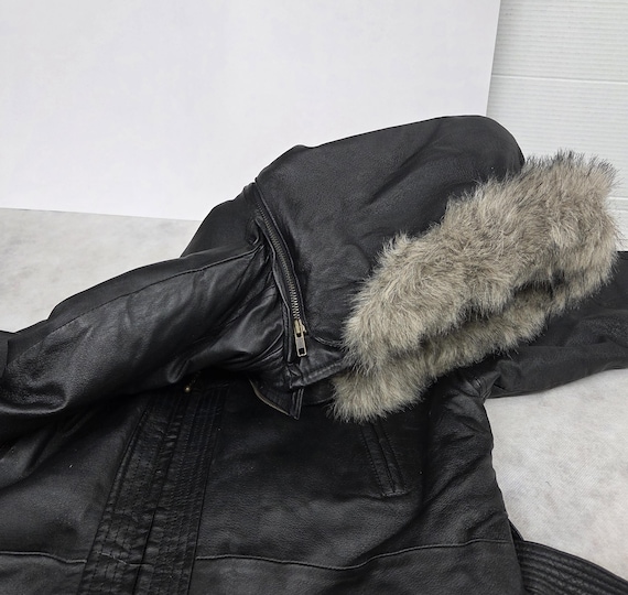 Vtg Womans size M Wilsons Black Leather Hooded fa… - image 6