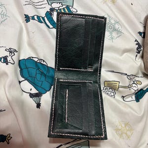 HANDMADE HANDSTITCHED Bifold Wallet 5 Card Pockets with ID Window