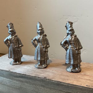 Gegoten legeringen soldaatfiguren, vintage, ongeverfd