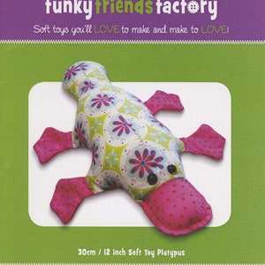 Funky Friends Factory, Stofftier-Muster, Stoffie-Muster, Pauline McArthur-Muster, FFF-Druckmuster, Plattie Platypus