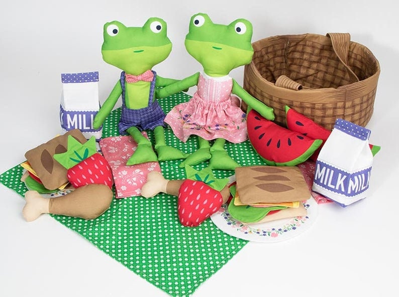 Sunday Picnic Collection,Stacy Iest Hsu for Moda Moda Doll Panel Picnic Accessories Panel DIY Picnic Panel Kit Frog Dolls