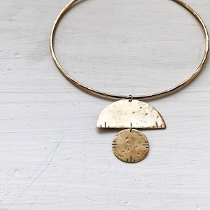 NAZCA Halsband | Messing Halbmond Choker Halskette | Halsmanschette