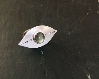 SPIRIT EYE Ring, Women's US Size 7 3/4 // Sterling Silver + Labradorite