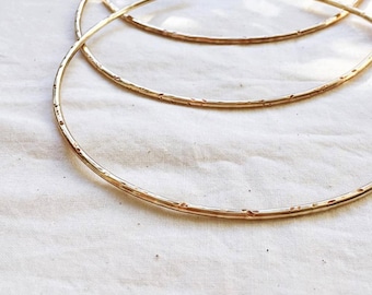 SATURNO Simple Choker / Brass Neck Cuff / Hammered Gold Minimal Metal Choker