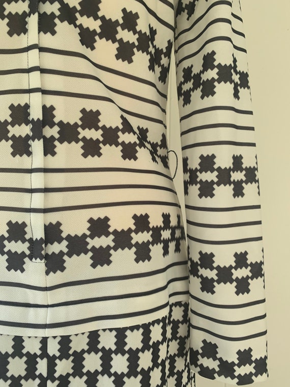 1970s Black White Geometric Dress - image 7