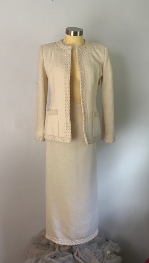 Antique White Wool Boucle Suit // Long Pencil Ski… - image 2