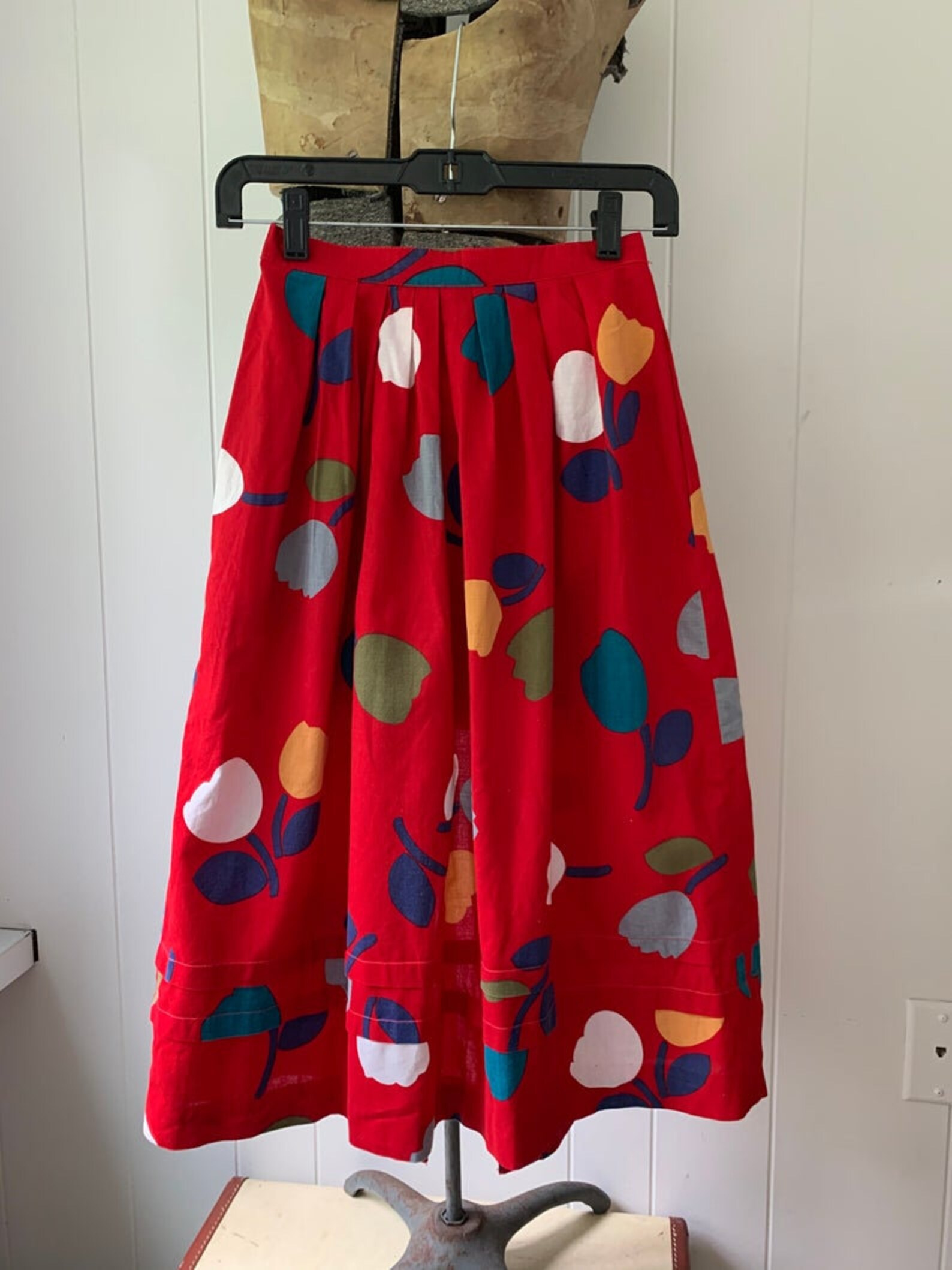 Red Cotton Button Front Skirt // 1970s John Meyer Abstract Etsy