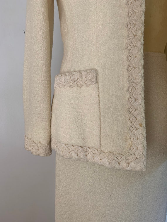 Antique White Wool Boucle Suit // Long Pencil Ski… - image 4