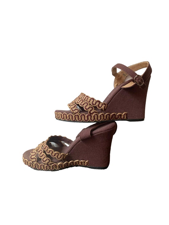 1970s Brown Canvas Sandals Platform Rope Shoes