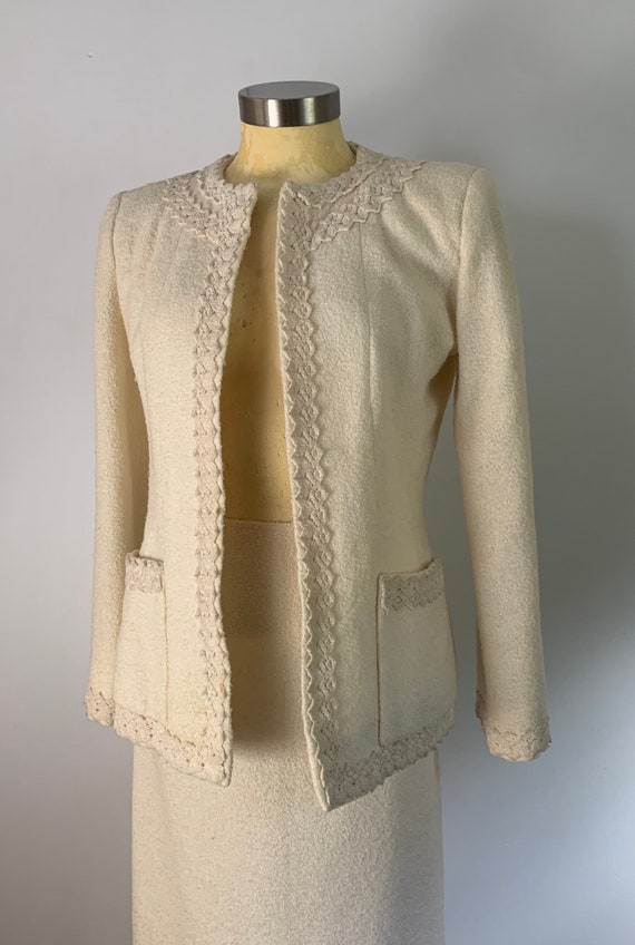 Antique White Wool Boucle Suit // Long Pencil Ski… - image 3