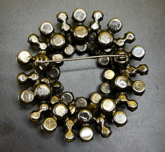 Vintage Unsigned Brooch Collection - image 9