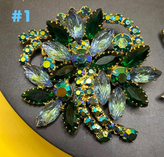 Vintage Unsigned Brooch Collection - image 2