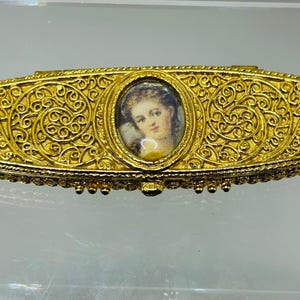 Vintage EMPTY 1973 Estée Lauder Portrait Miniature Solid Perfume Compact