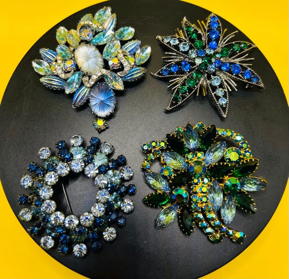 Vintage Unsigned Brooch Collection - image 1