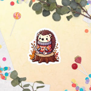 Cozy Fall Igel Vinyl Sticker - Süßer Herbst Tier Dekor für Laptops, Journals & Geschenke