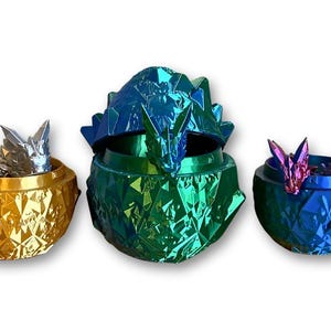 Dragon Egg with Dragon, Crystal Dragon Egg, Toy Dragon Egg, Bookshelf Decor, Articulated Dragon, 3D Printed Dragon Egg, Desk toy