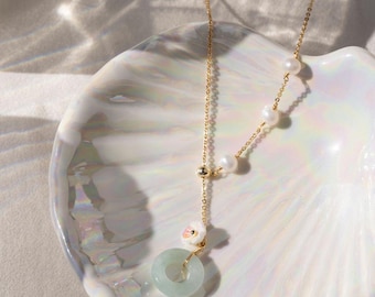 Natural Jade Flower Necklace