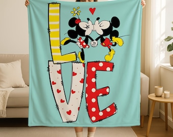 Mickey Minnie Love Kissing Blanket, Disney Valentine Home Decor, Mickey Minnie Valentine's Day Gift, Disney Love Blanket,Gift for Girlfriend