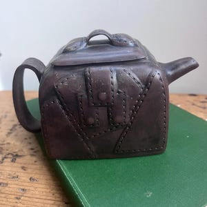 Kinesisk zisha-lera tekanna för en person