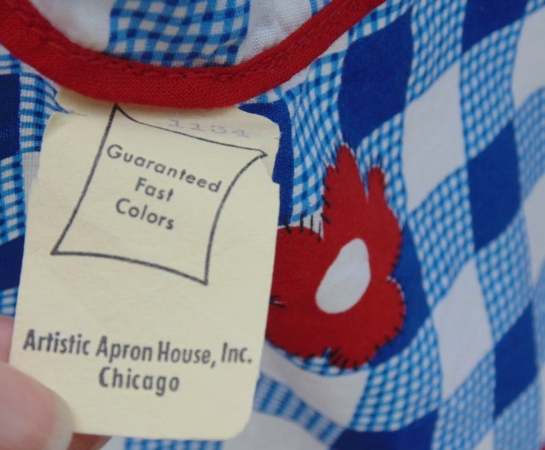 Like New Vintage, Red White Blue, nos Apron w/Paper Tag, ARTISTIC APRON HOUSE, Chicago, Bright Hostess Apron, Blue White Check, Red Flower image 3