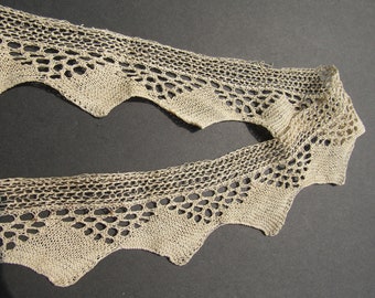 Period Costume Decoration, Handmade Crochet Lace Trim, Antique Lace, Tatting, Salvaged Lace, 2 1/4 in x 39 in, Very Old
