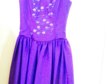 1990's Iridescent Purple Prom Gown -Floor Length -Size 6 Scott McClintock Party/Formal Wear -Tulle Underskirt/Embroidered Bodice/Corset Back