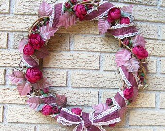Burgundy Roses Grapevine Wreath: Lace Edged Polka Dot Ribbon & Bow