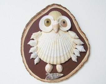 Owl Seashell Wall Art - Natural Seashells on Slice of Wood - Gift Idea - Porch/Kid's Room/Home Decor - Beige & Brown