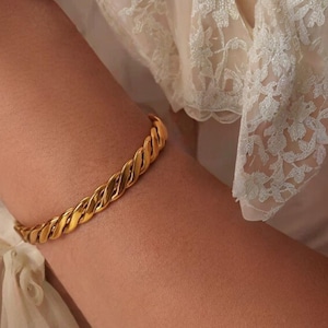 Gold Dainty Twisted Rope Cuff Bracelet, Gold Cuff Bracelet, Thick Bangle Bracelet, Gift for Her, Xmas gift, Wedding Gift, Birthday Gift