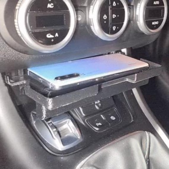 Cell Phone Holder and Storage for Alfa Romeo Giulietta