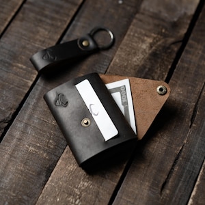 Schwarze Quickfold Leder Geldbörse | Minimalistisches Handgefertigtes Leder Portemonnaie |  Schlanker Business-Kartenhalter aus Leder mit passendem Schlüsselanhänger