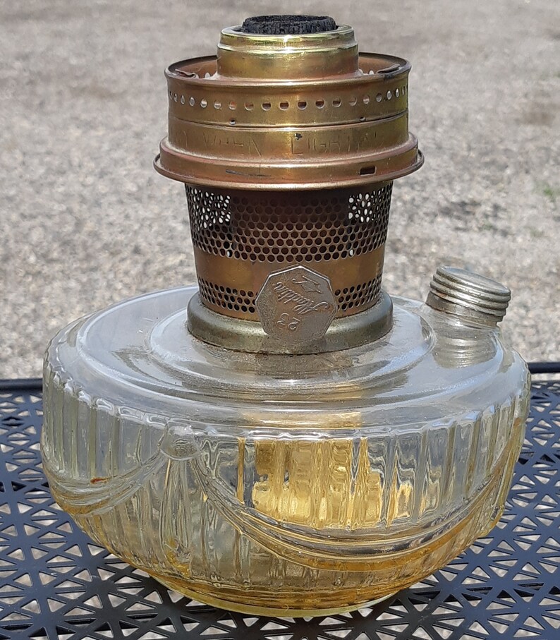 Vintage Aladdin Model 23 Lincoln Drape Glass Shelf Oil lamp Etsy