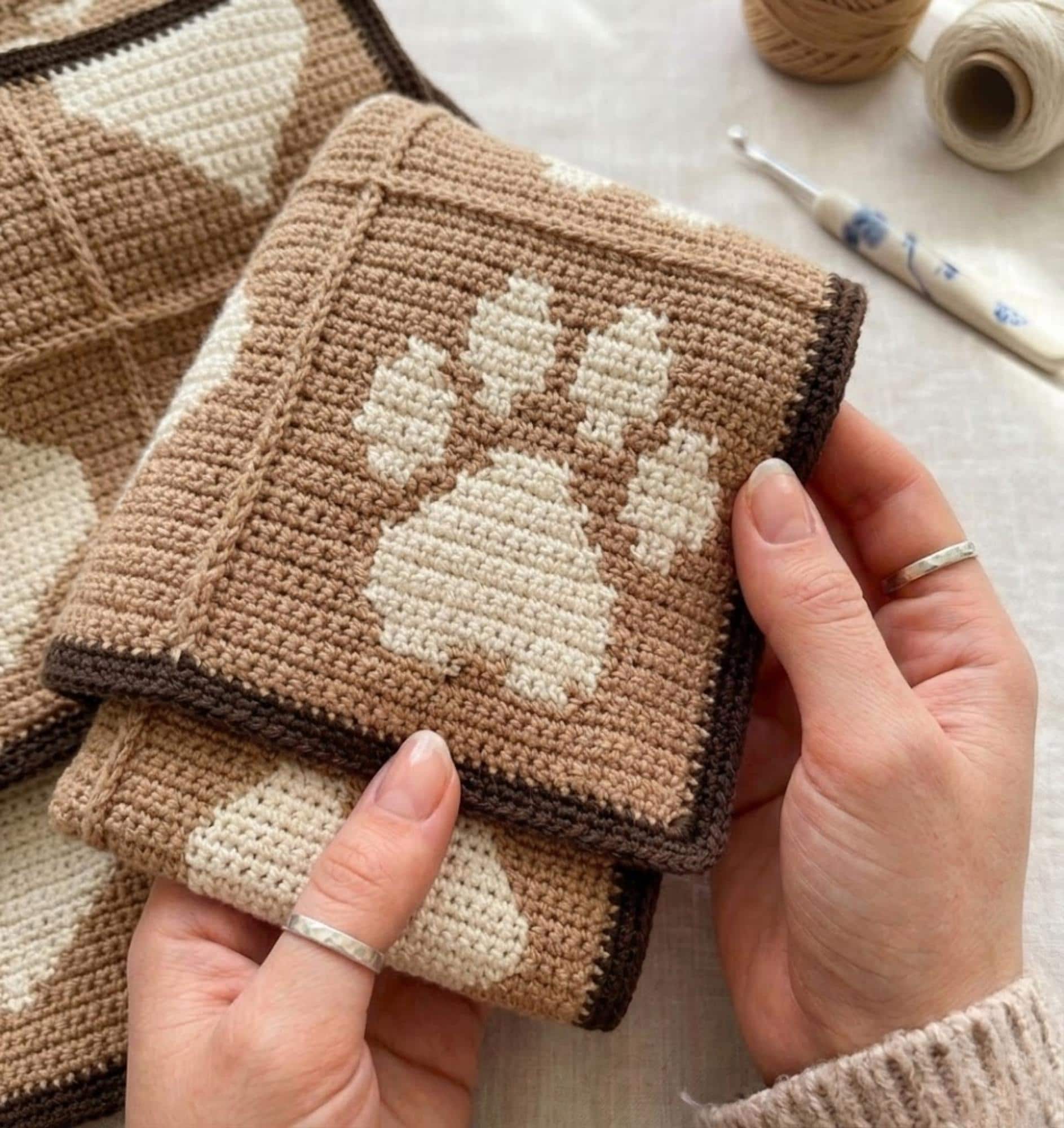 かぎ針編みのブランケット犬 - Etsy 日本