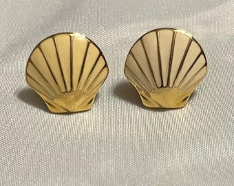 Vintage earrings | seashell cream enamel gold tone