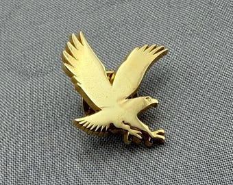 Vintage pin | bald eagle gold tone