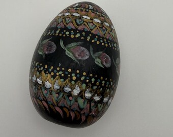 Vintage egg | 1991 hand painted wooden decor