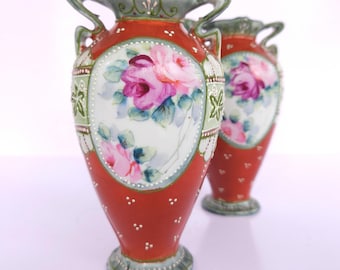 Jarrones japoneses antiguos Moriage: porcelana floral art déco pintada a mano, juego de 2