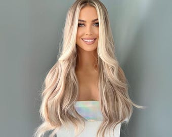 Lange blonde pruik | Gelaagde golvende pruik van 28 inch met highlights in het gezicht | Alexandra