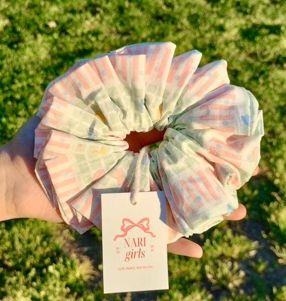 Dreamy Candy Oversized Scrunchie, Spring Hair Accessories  display picture 1