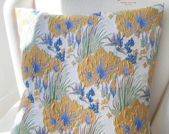 Spring throw pillow, flower pillow for coach, sofa throw pillow, decorative pillow bedding, floral pillow decor, flower pattern pillow