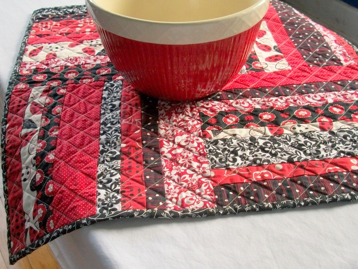 Red Black Table Topper Square Quilted Quiltsy Handmade FREE U.S