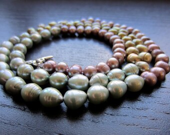 Long ombre textured freshwater pearl necklace in lime, mint and rose