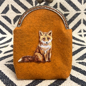 Hand Crafted Coin Purse/ Embroidery Fox Coin Purse / Gifts for Her image 5