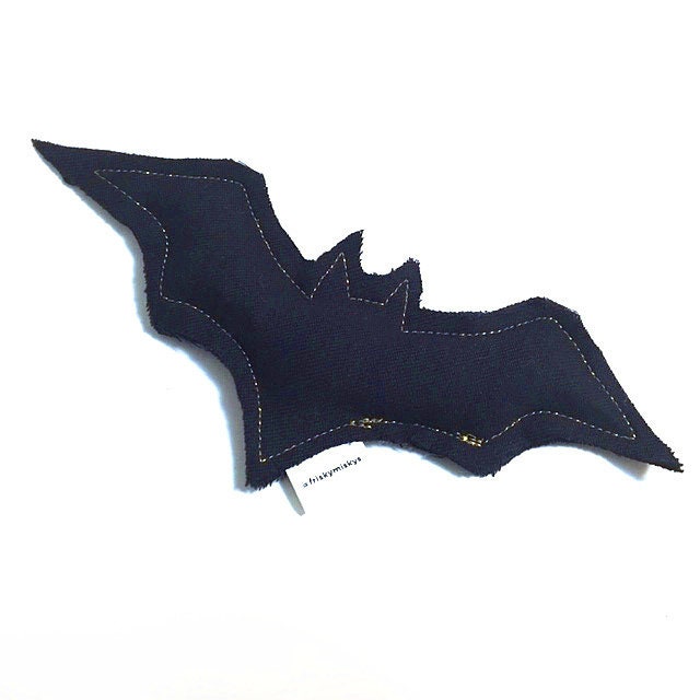 bat cat toy
