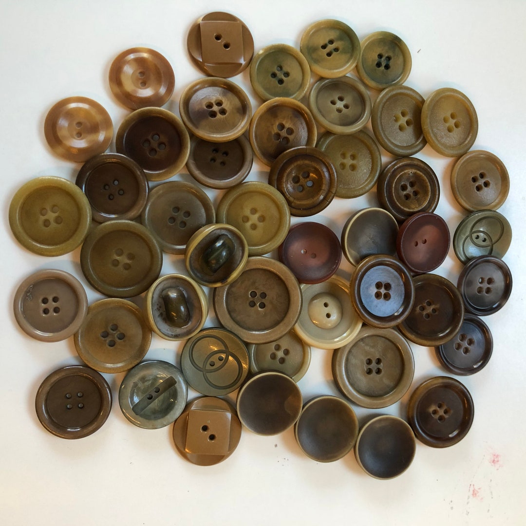 Lot 100 Mixed Assorted BROWN Vintage & Newer Wholesale Bulk Buttons Craft  Home Schooling Learning Kids Crafts Free Shipping 