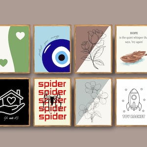 Puede incluir: Ocho impresiones art&iacute;sticas enmarcadas con varios dise&ntilde;os. Las impresiones incluyen un dise&ntilde;o abstracto verde y blanco con corazones, un ojo turco, una rosa, un barco con texto, una casa con un coraz&oacute;n, la palabra "ara&ntilde;a" repetida, flores y un cohete con las palabras "TOY RACKET".